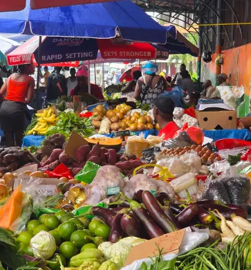 marché local a cayenne fruits et légumes
