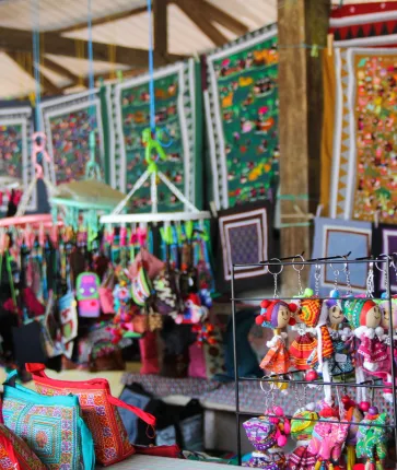 artisanat local hmong