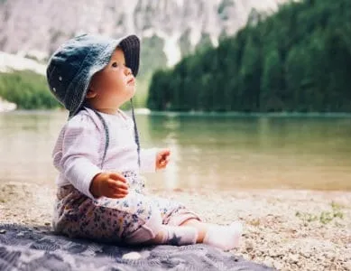 bebe_bord_de_lac