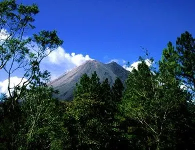 costa rica volcan arenal