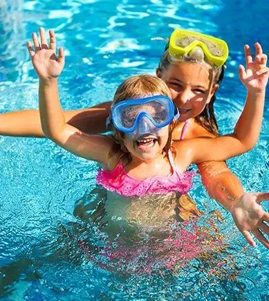 fillettes piscine
