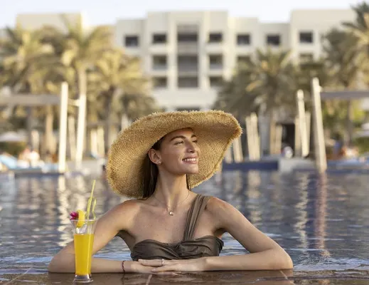 femme abu dhabi