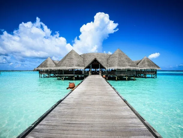 maldives_pilotis